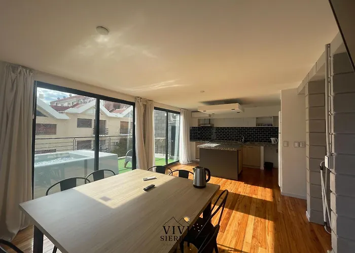 Vivisierras, Duplex A Estrenar Con Pileta Privada Centro Villa Carlos Paz, 3 Dormitorios, 2 Banos, Vista